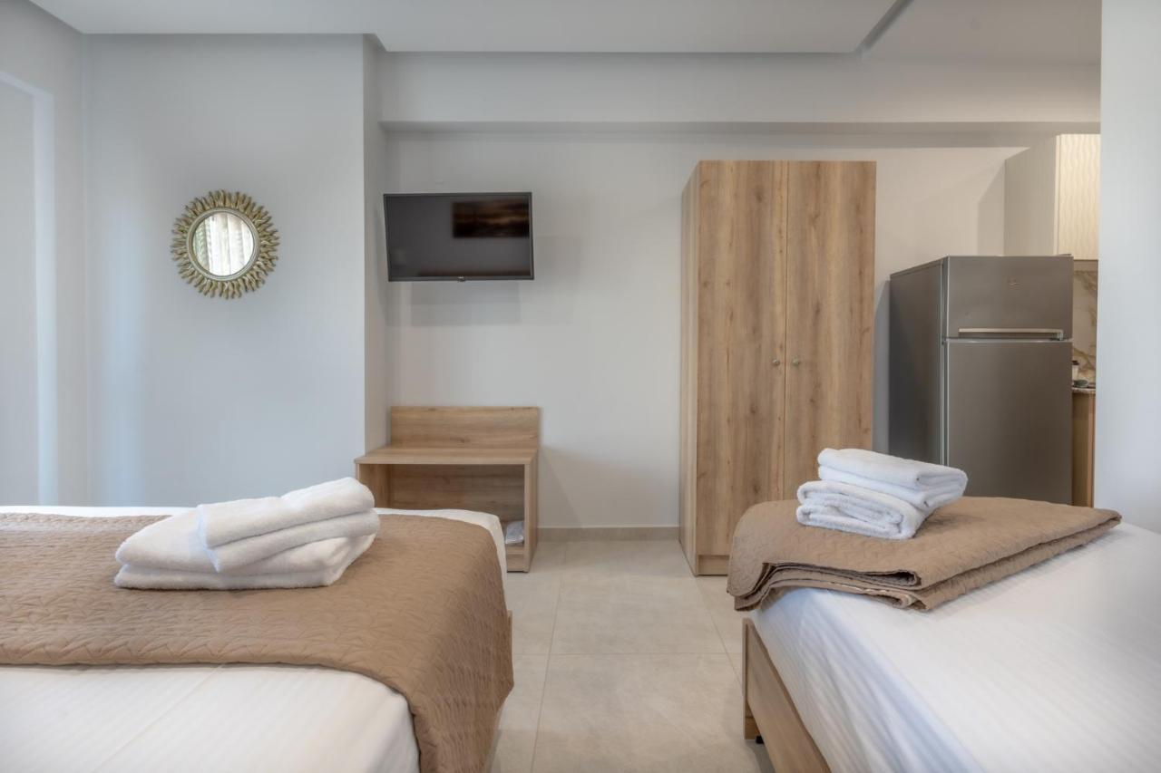 Sunshine Rooms And Suites Nea Vrasna Ngoại thất bức ảnh