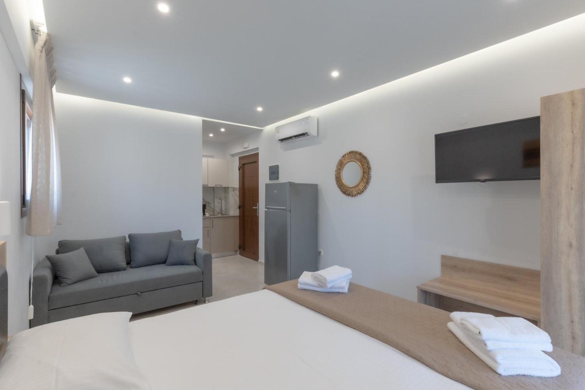 Sunshine Rooms And Suites Nea Vrasna Ngoại thất bức ảnh